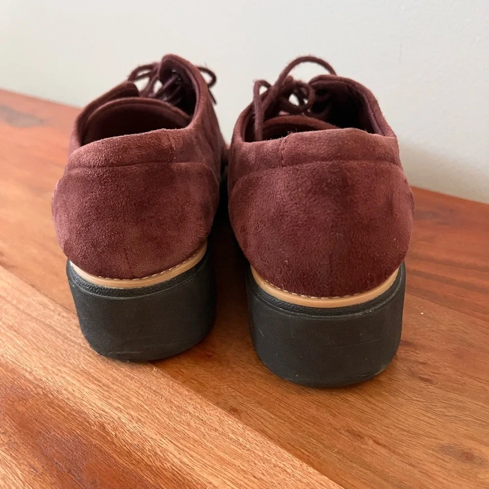 Clarks Women's Sharon Noel Oxford in‎ Burgundy Suede